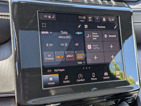 Used 2025 Jeep Grand Cherokee Altitude AWD/4WD image 22