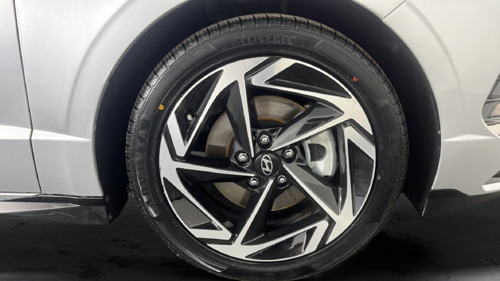 Used 2025 Hyundai Sonata SEL FWD image 50
