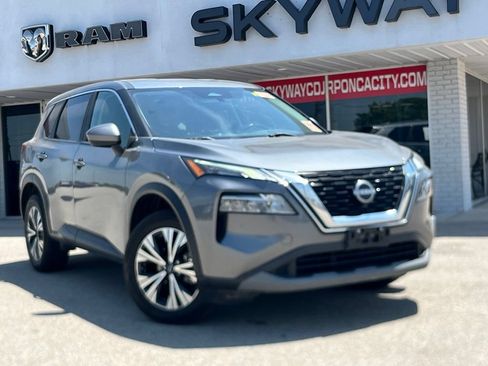 Used 2023 Nissan Rogue SV AWD/4WD image 1