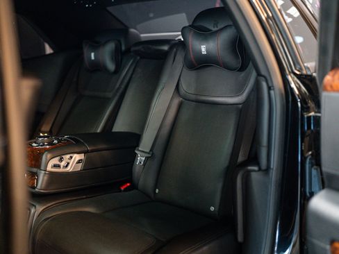 Used 2015 Rolls-Royce Ghost RWD image 13