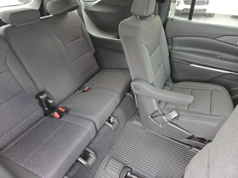 New 2026 Chevrolet Traverse LT w/ Driver Confidence Package FWD image 27