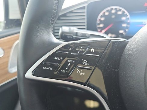 Certified 2025 Mercedes-Benz GLE 350 4MATIC image 18
