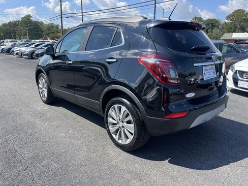 Used 2020 Buick Encore Preferred w/ Safety Package image 5