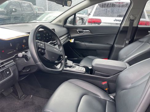 Certified 2026 Kia Sportage EX w/ EX Panorama Roof Package image 5