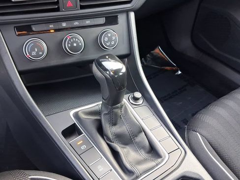 Used 2023 Volkswagen Jetta Sport FWD image 27