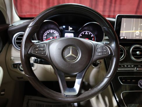Used 2015 Mercedes-Benz C 300 4MATIC Sedan image 16
