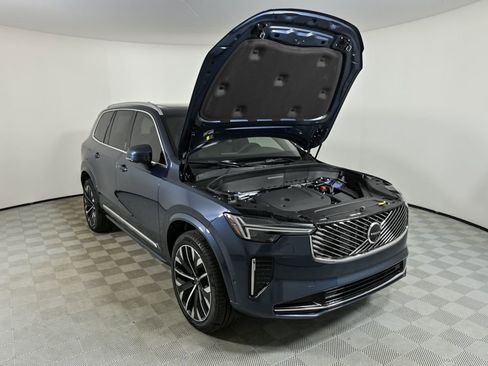 New 2026 Volvo XC90 B6 Plus w/ Protection Package Premier image 35