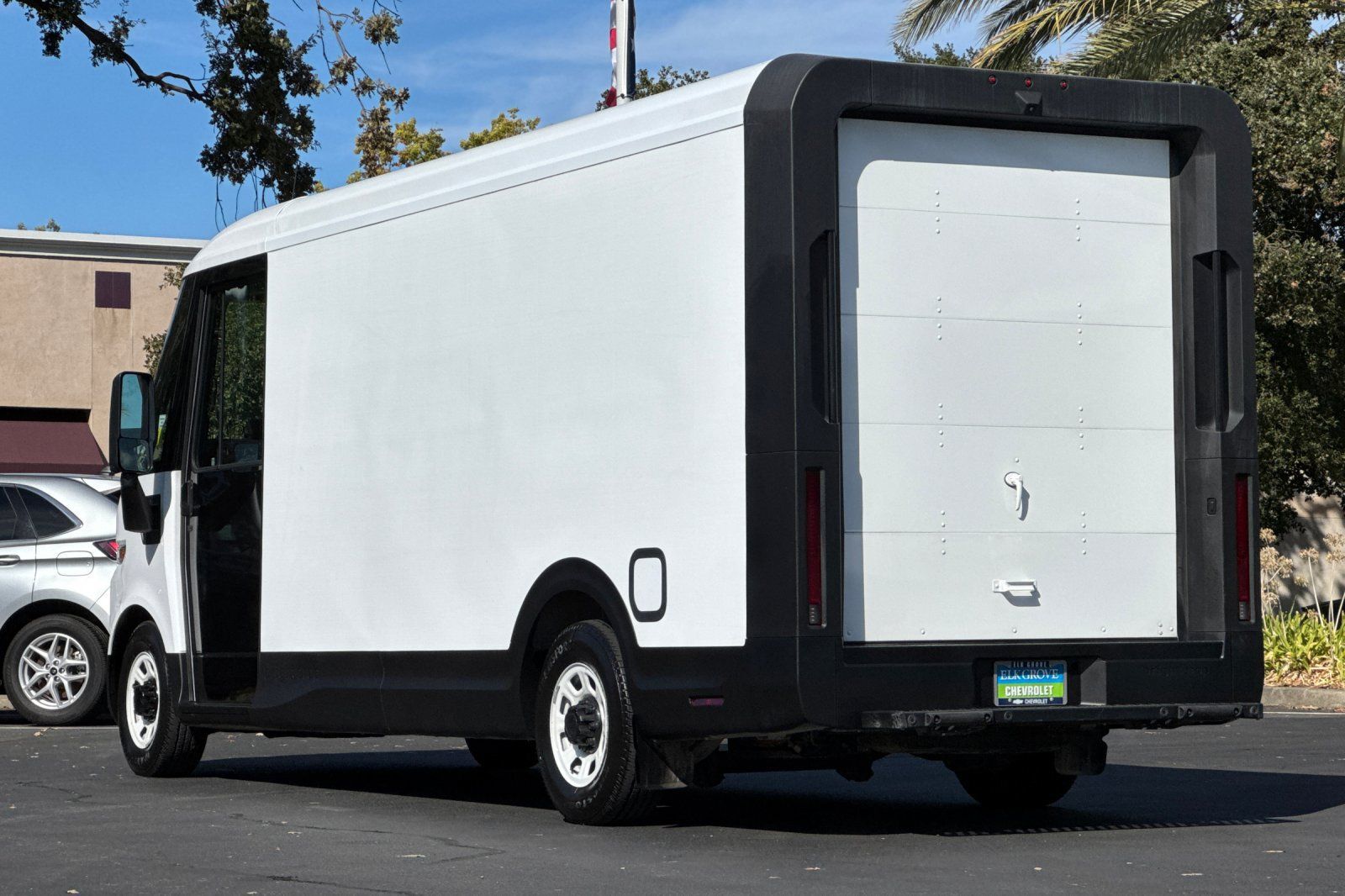 Used 2023 Chevrolet Brightdrop 600 w/ Active Safety Package 2 AWD/4WD image 5