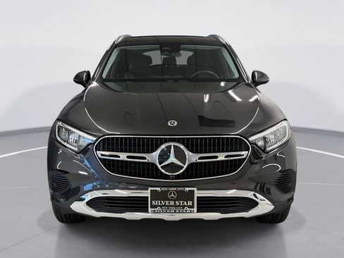 Used 2025 Mercedes-Benz GLC 350e 4MATIC image 2