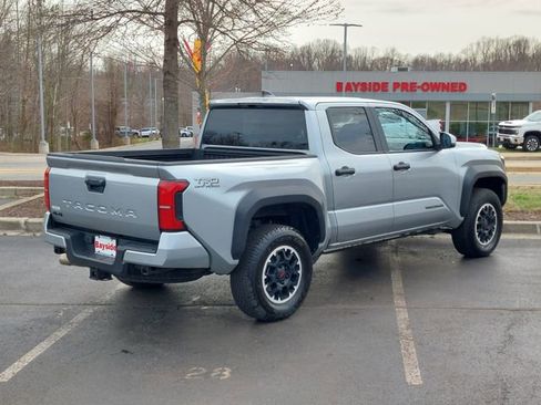 Used 2024 Toyota Tacoma TRD Off-Road image 24