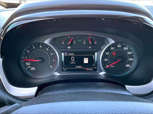 Used 2018 Chevrolet Traverse Premier FWD image 20