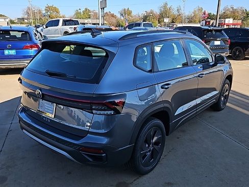 New 2026 Volkswagen Taos S image 5