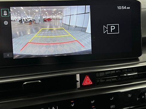 Used 2024 Kia Sorento LX image 18