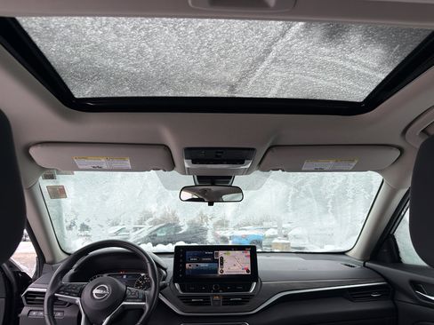 Certified 2024 Nissan Altima 2.5 SV w/ SV Premium Package image 29