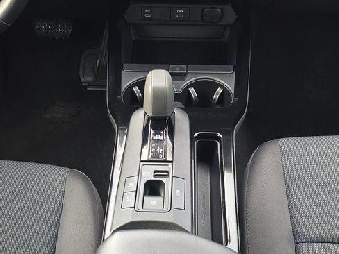 Used 2024 Toyota Prius LE image 24