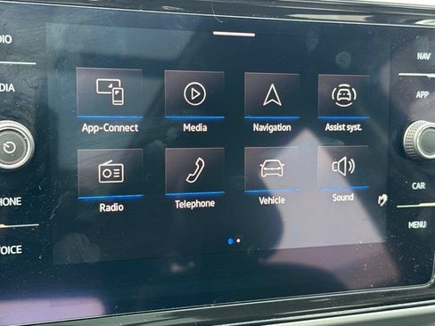 Used 2021 Volkswagen Atlas SEL R-Line FWD image 23