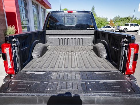 Used 2024 Ford F250 Lariat AWD/4WD image 5