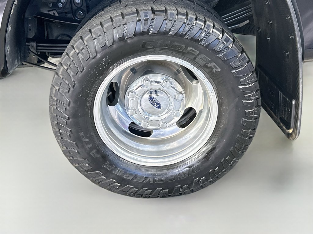 Used 2020 Ford F350 Lariat w/ Lariat Ultimate Package AWD/4WD image 34