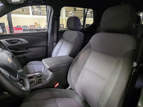 Used 2023 Chevrolet Traverse LT w/ LPO, Floor Liner Package image 23