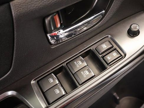 Used 2019 Subaru WRX AWD/4WD image 10