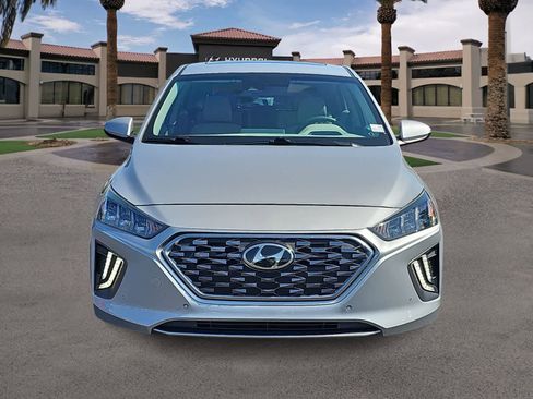 Used 2020 Hyundai Ioniq Limited FWD image 3