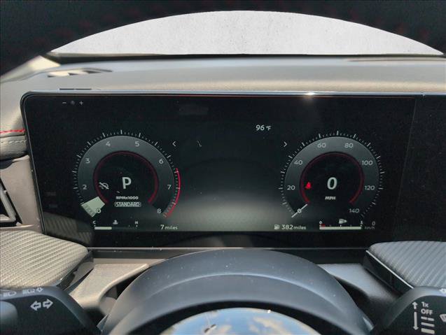 Used 2025 Nissan Kicks SR w/ Illumination Package FWD image 10