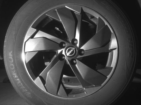 Used 2025 Nissan Rogue SV image 15