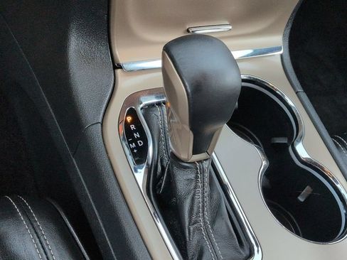 Used 2016 Jeep Grand Cherokee Overland AWD/4WD image 16