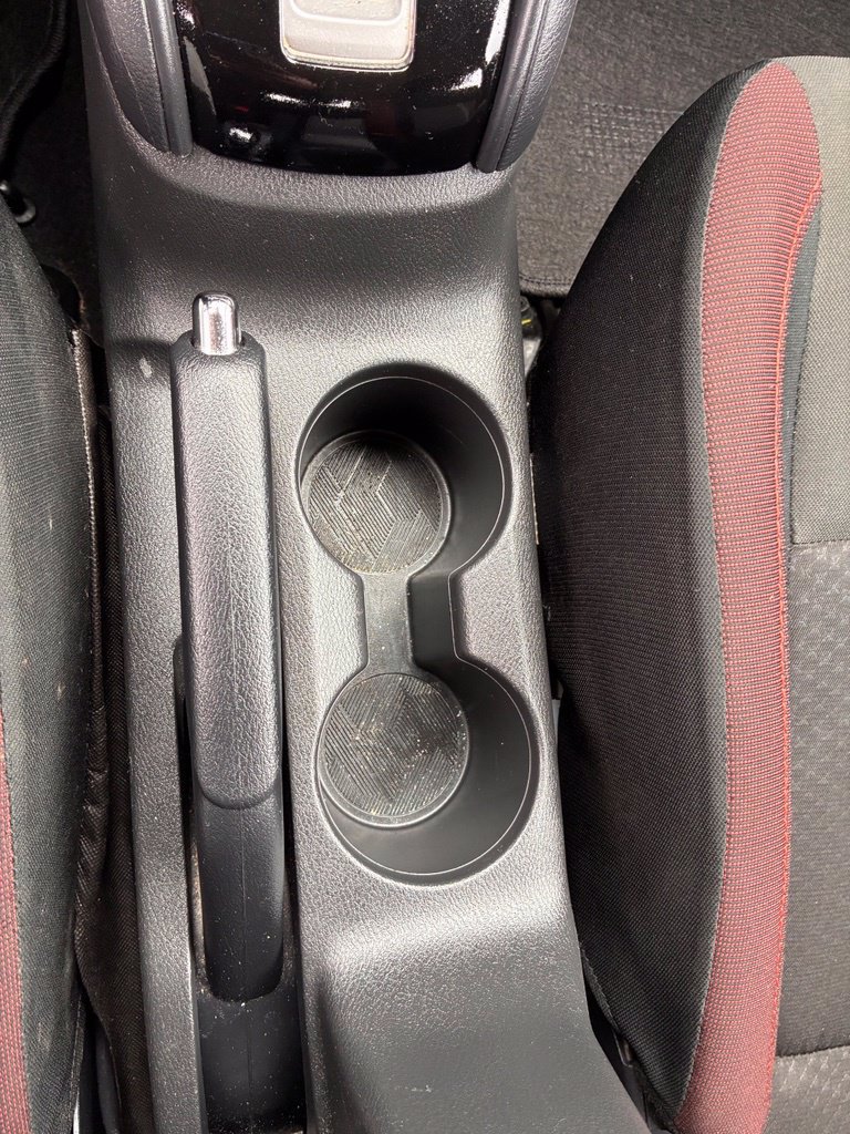 Used 2025 Nissan Versa SR FWD image 35