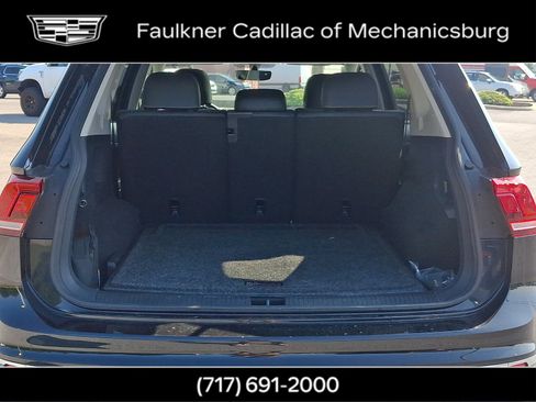Used 2021 Volkswagen Tiguan SE w/ Panoramic Sunroof Package AWD/4WD image 34