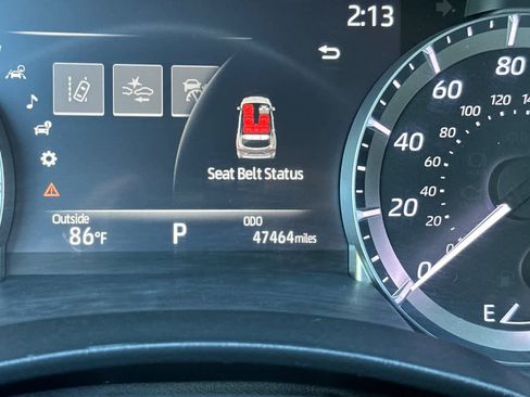 Used 2023 Toyota Highlander XLE image 30