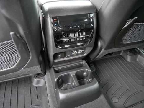 Used 2024 Jeep Grand Cherokee L Limited AWD/4WD image 22