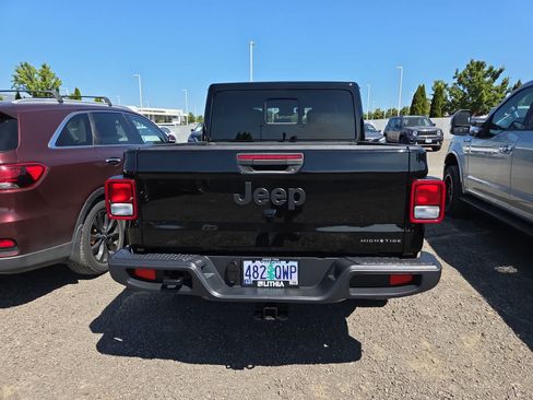 Used 2025 Jeep Gladiator Sport AWD/4WD image 12