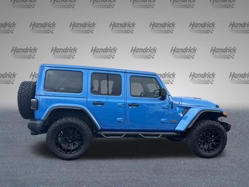 Used 2022 Jeep Wrangler Unlimited Rubicon w/ Xtreme Recon 35" Tire Package AWD/4WD image 10