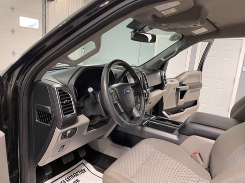 Used 2017 Ford F150 XLT w/ Equipment Group 302A Luxury image 9