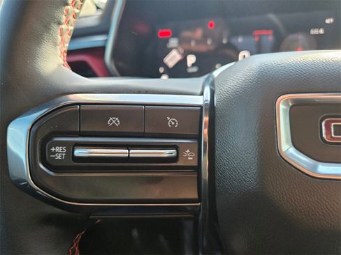 Used 2024 GMC Canyon AT4X image 18