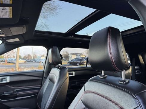 Used 2022 Ford Explorer ST-Line image 27