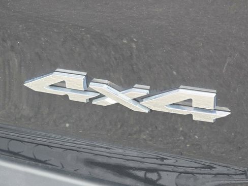 Used 2023 RAM 1500 Laramie AWD/4WD image 30
