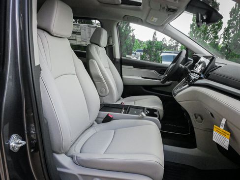 New 2026 Honda Odyssey EX-L image 32