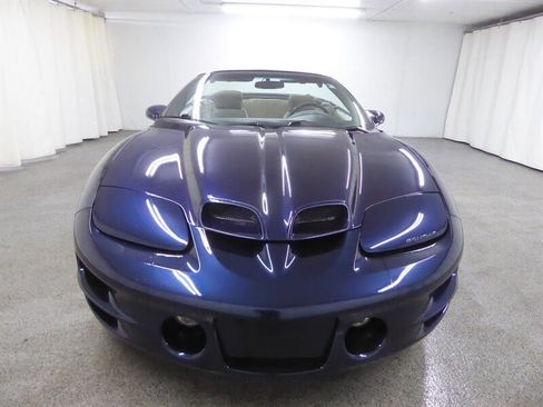 Used 2001 Pontiac Firebird Trans Am image 2