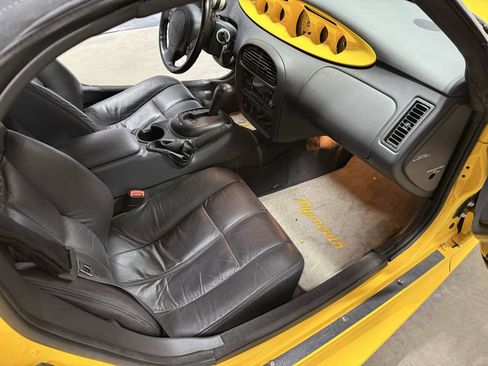 Used 1999 Plymouth Prowler RWD image 12