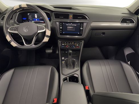 Used 2022 Volkswagen Tiguan SE FWD image 18