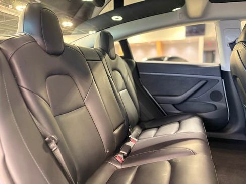 Used 2023 Tesla Model 3 Standard Range image 23
