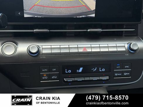 Used 2025 Hyundai Kona SEL FWD image 17