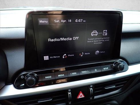 Used 2022 Kia Forte LXS w/ LXS Technology Package FWD image 18