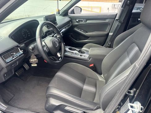 Used 2025 Honda Civic Sport image 11