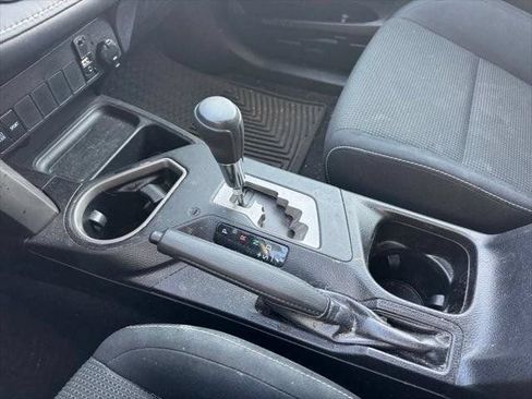 Used 2016 Toyota RAV4 XLE AWD/4WD image 25