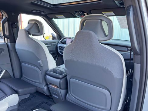 Used 2024 Kia EV9 GT-Line image 39