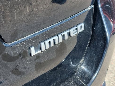 Used 2024 Jeep Grand Cherokee L Limited w/ Luxury Tech Group II image 16