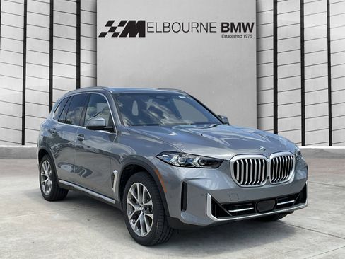 New 2026 BMW X5 xDrive40i w/ Premium Package image 1